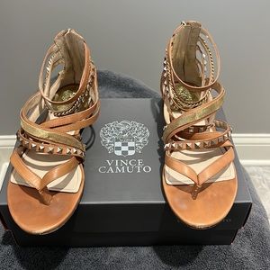 Vince Camuto